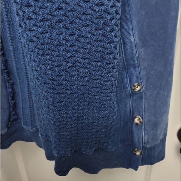 NATURAL REFLECTIONS Top  - Picture 5 of 9